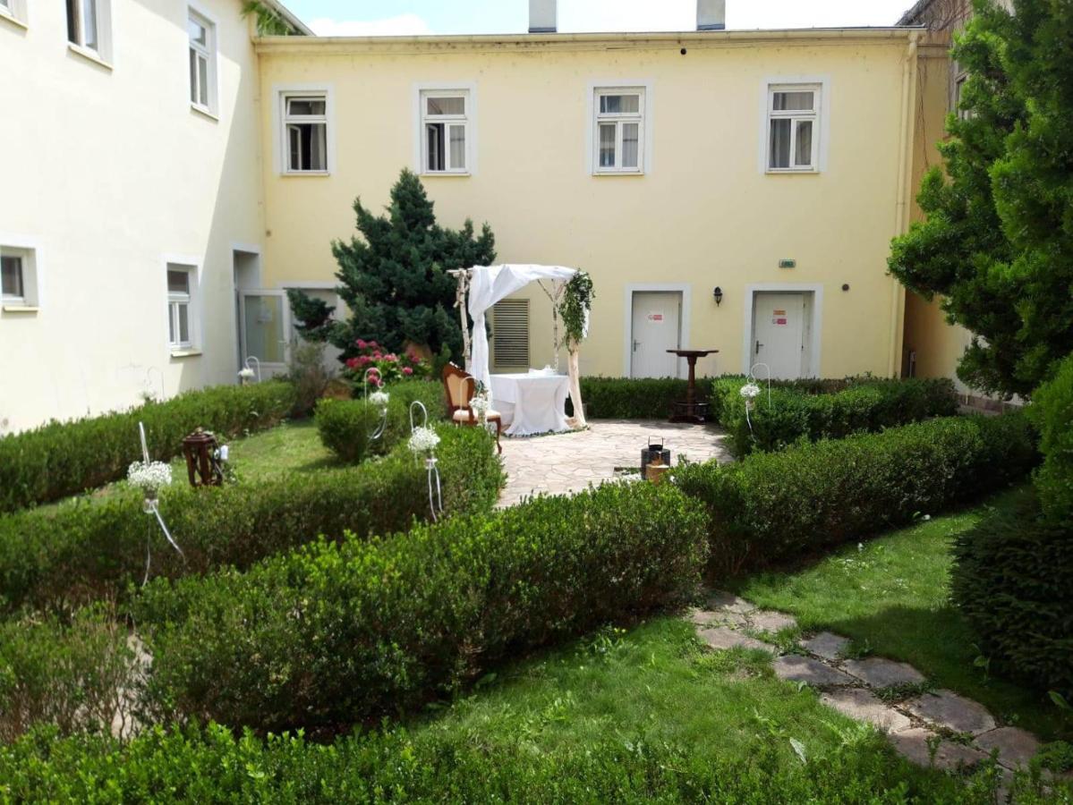 Hotel Memorial Terezín المظهر الخارجي الصورة